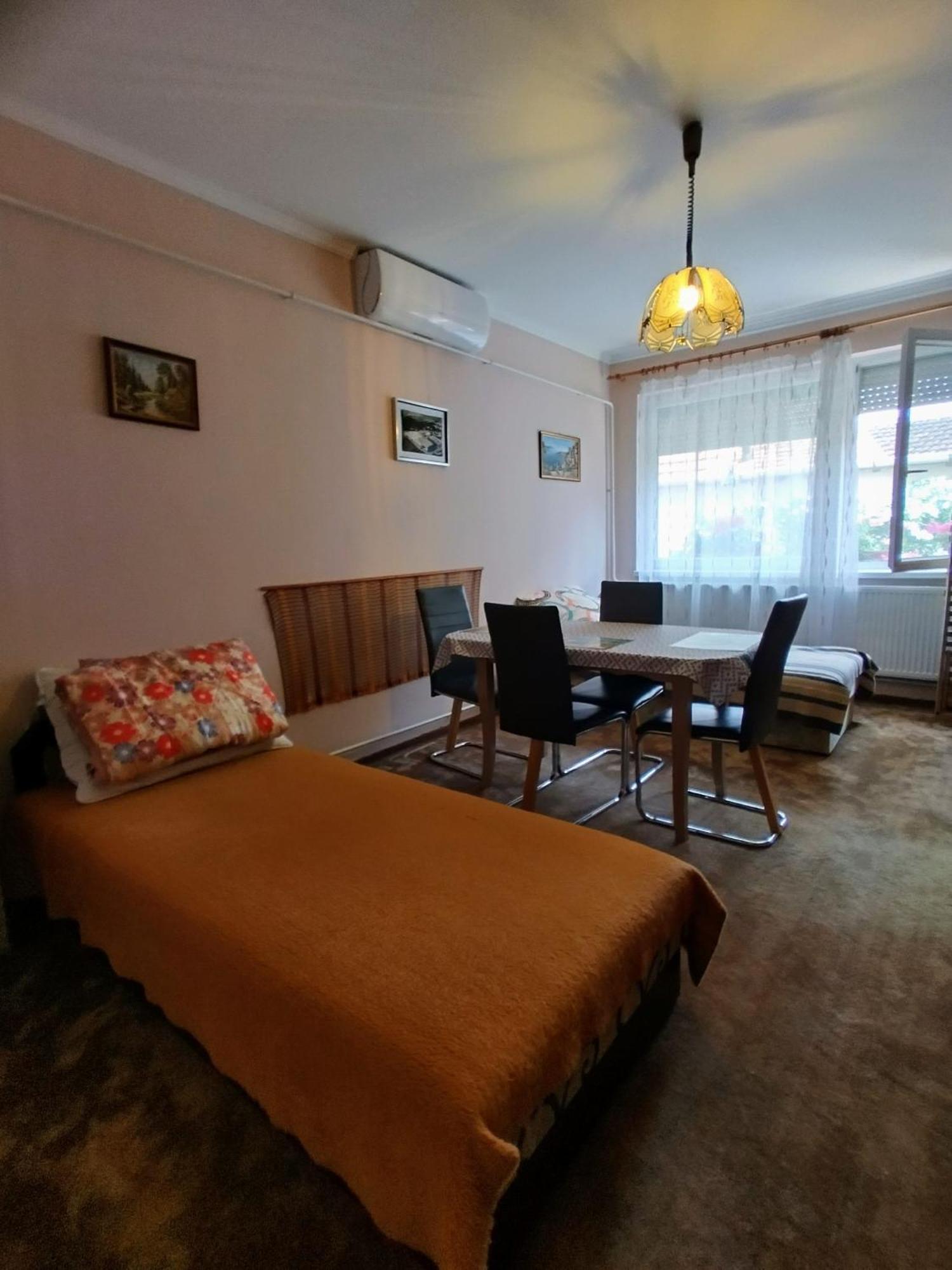 Bundik Vendeghaz Berettyoujfalu Exterior foto