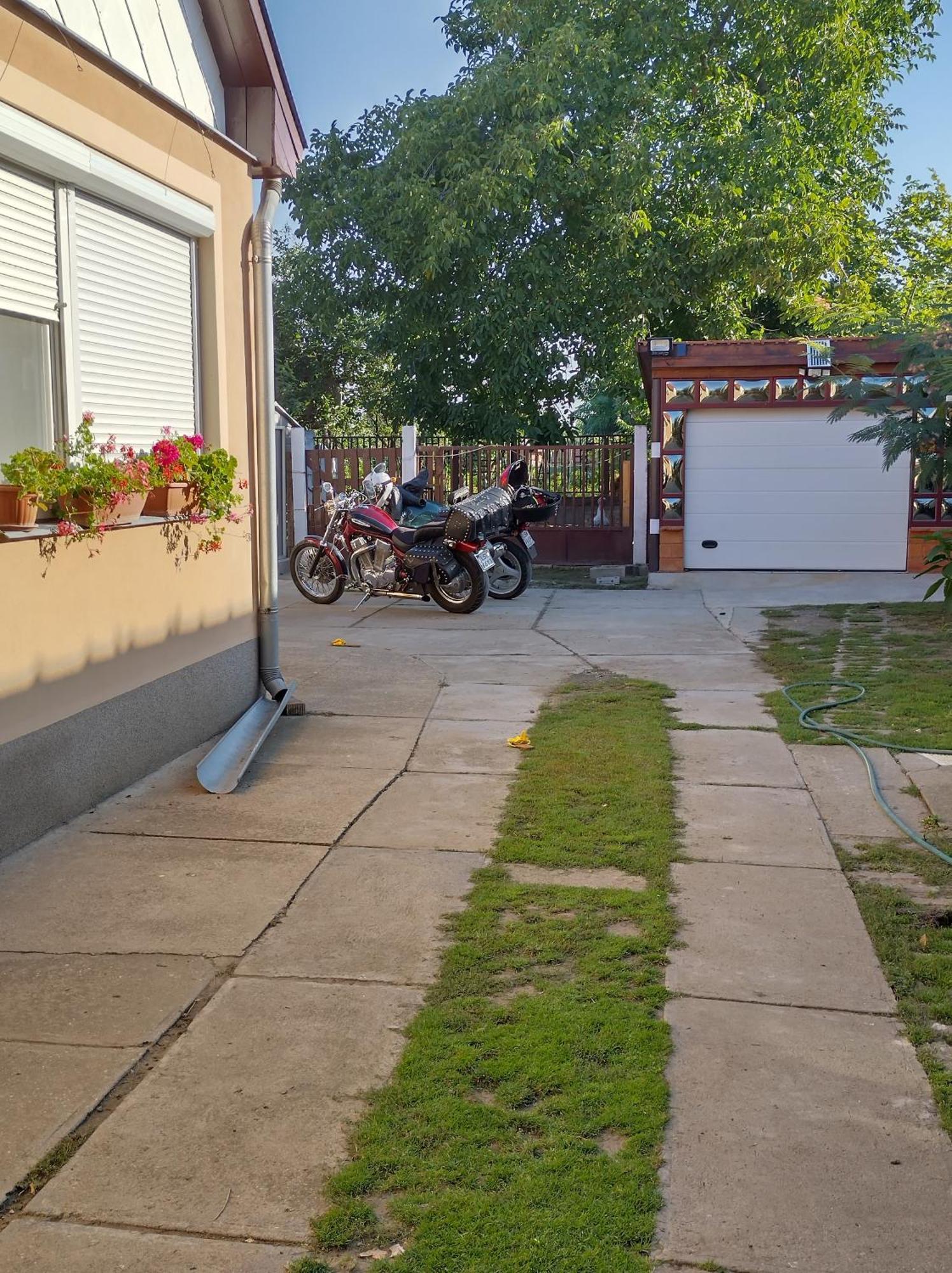Bundik Vendeghaz Berettyoujfalu Exterior foto